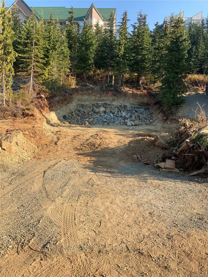 960 Cruikshank Ridge — photo 1