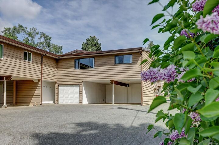 25 Pryde Ave #40 — photo 1