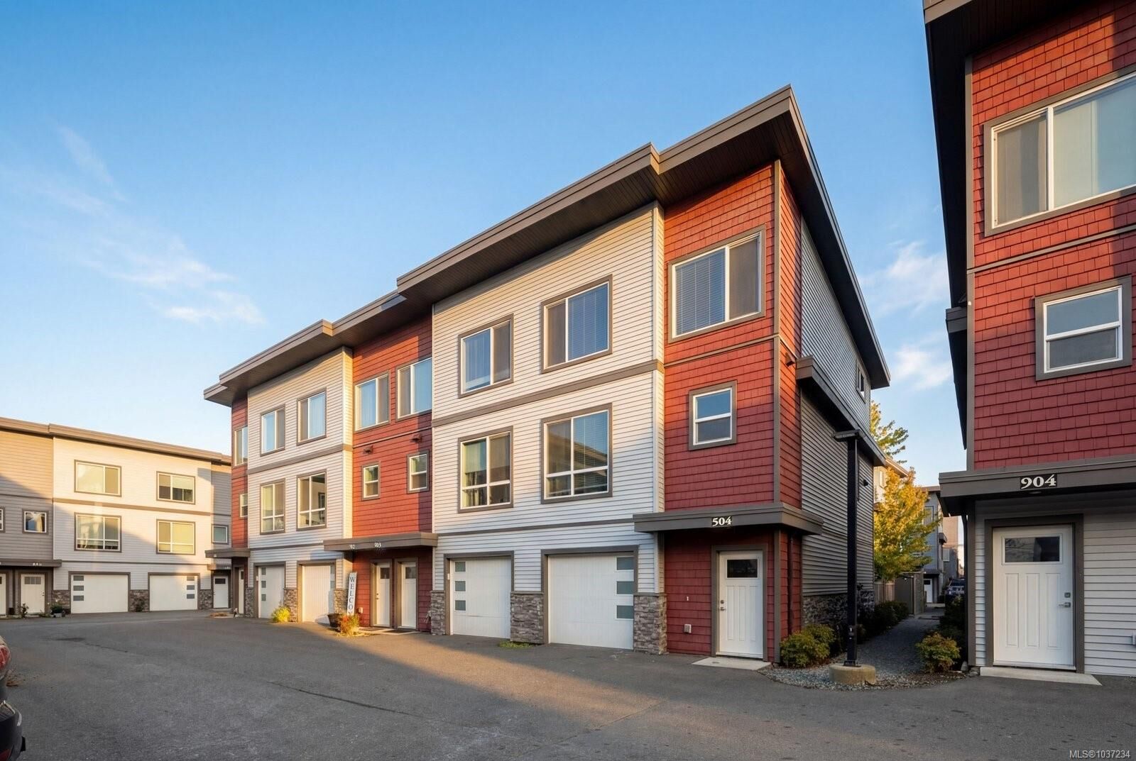 Property Photo: 3351 Luxton Rd 504 BC V9C 0P2