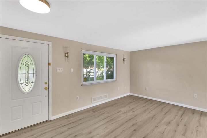 Property Photo:  1903 Anna Ave  PA 15122 