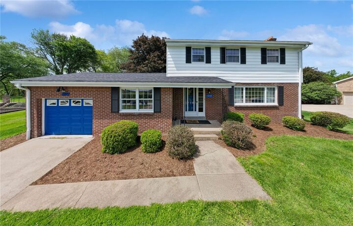 Property Photo: 1247 Old Leechburg Rd PA 15239
