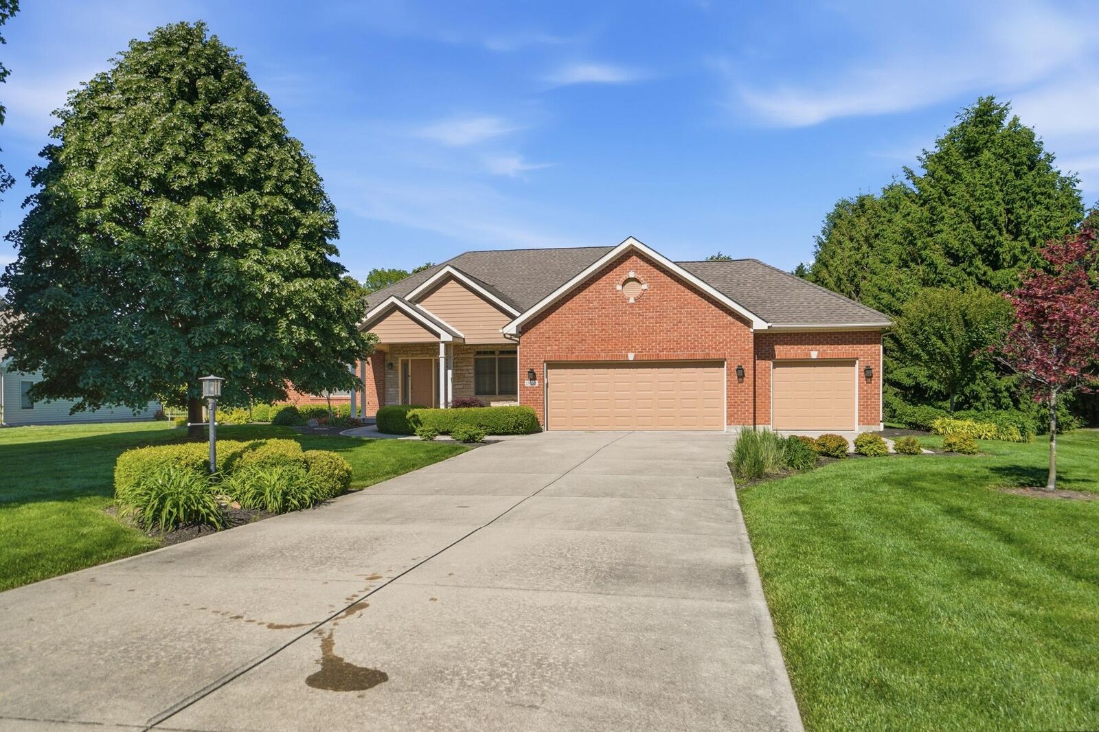Property Photo:  1952 Barnhart Road  OH 45373 