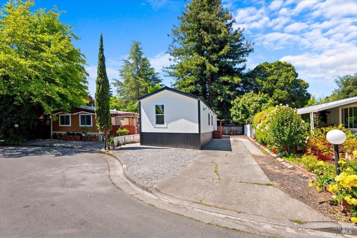 Property Photo:  710 Corte Blanco  CA 94928 