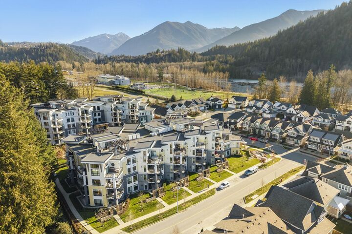Property Photo:  5384 Tyee Lane 202  BC V2R 6C8 