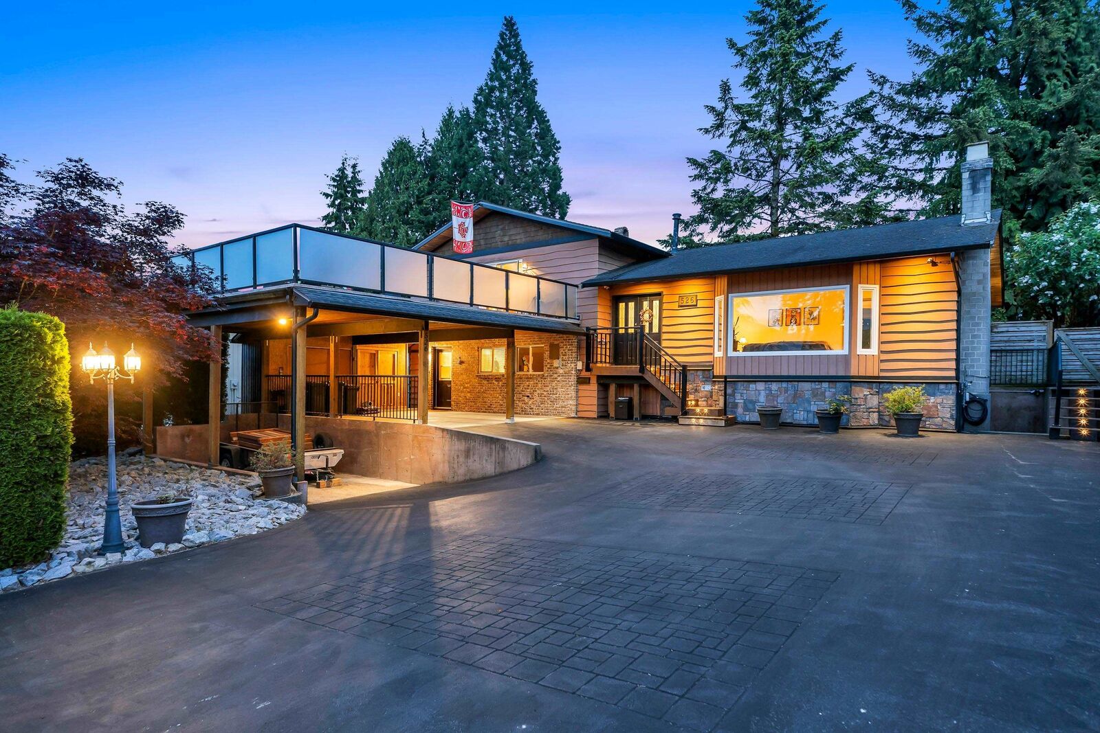 Property Photo:  526 Yale Road  BC V3H 3K3 