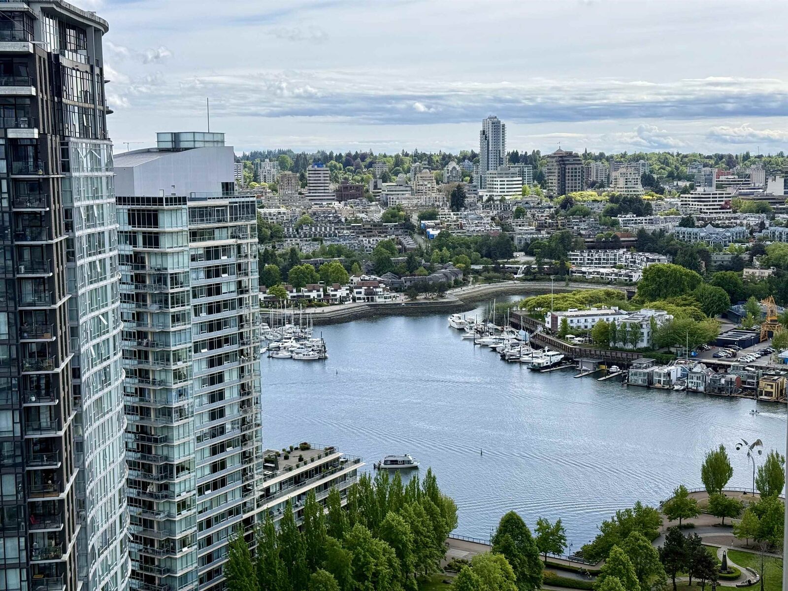 Property Photo:  1495 Richards Street 3106  BC V6Z 3E3 