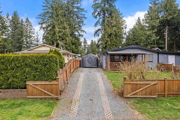 Property Photo: 4552 200A Street BC V3A 6J7