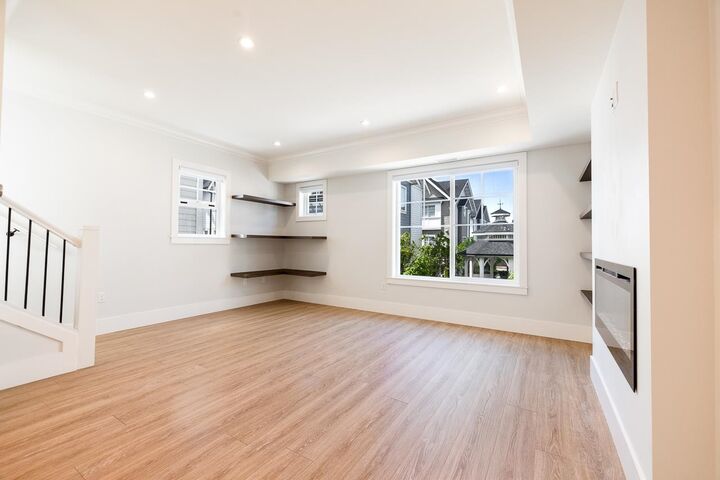 Property Photo:  9211 McKim Way 7  BC V6X 0T1 
