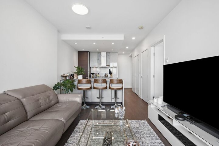 Property Photo:  4670 Assembly Way 3807  BC V5H 0H3 