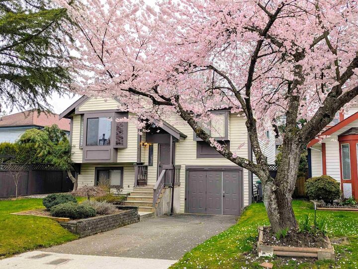 Property Photo:  9768 151A Street  BC V3R 8W8 
