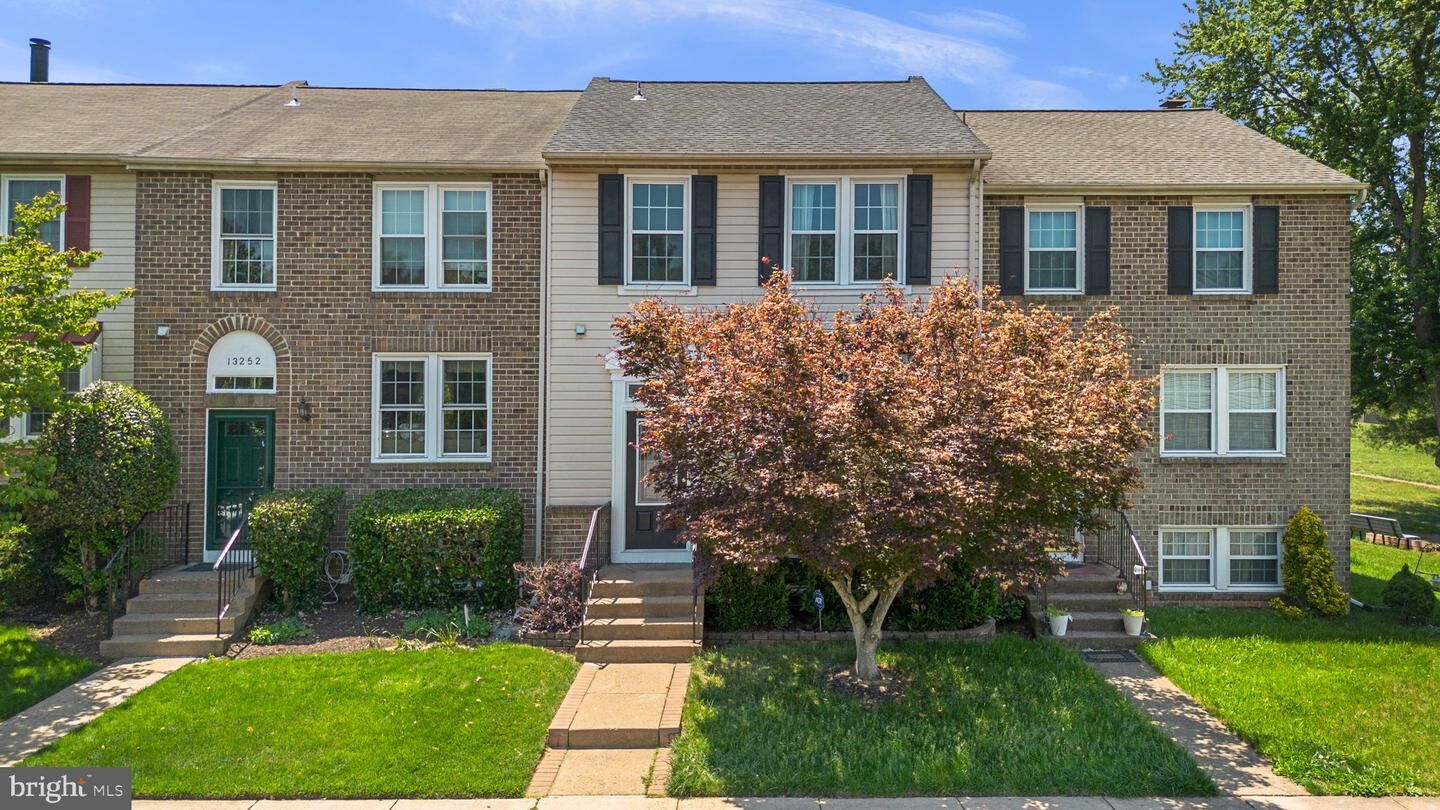 Property Photo:  13250 Custom House Court  VA 22033 