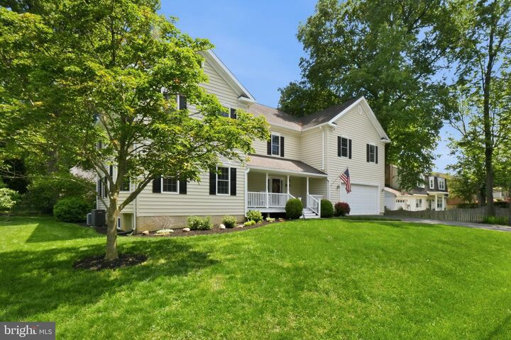 Property Photo:  8613 Vernon Avenue  VA 22309 