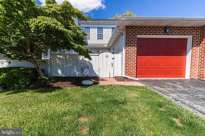 Property Photo: 116 Spring Ridge Court PA 17601