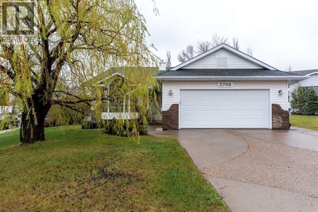 Property Photo:  2706 57B Avenue  AB T9V 2M8 
