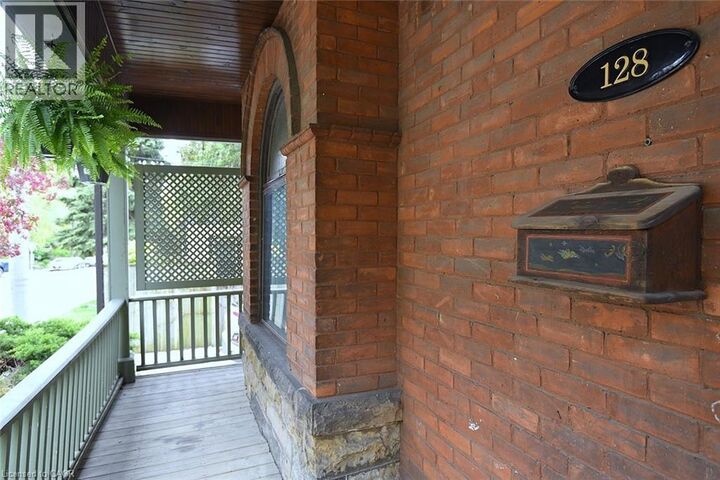 Property Photo:  128 Hess Street South  ON L8P 3N6 