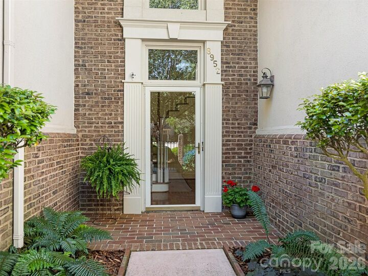 Property Photo:  8952 Challis Hill Lane  NC 28226 