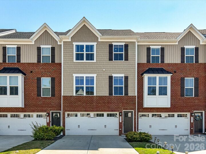 Property Photo:  2621 Grantham Place Drive  SC 29715 