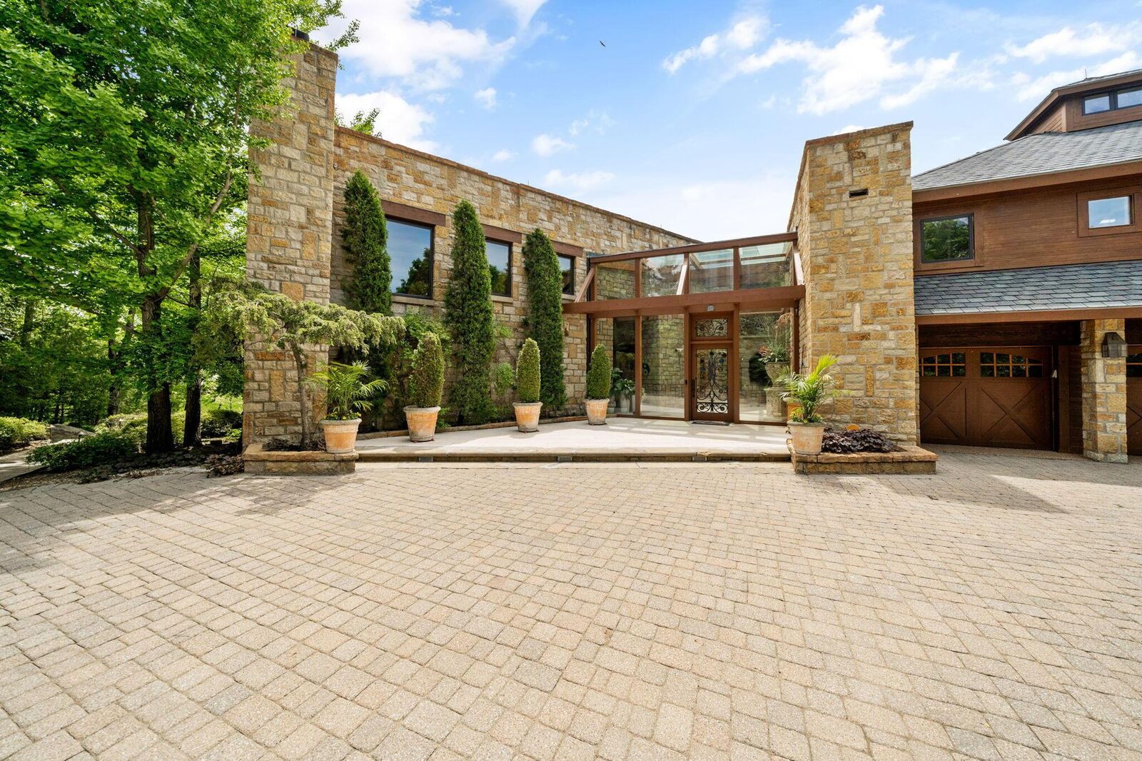 Property Photo: 1707 Hyatts Road OH 43015