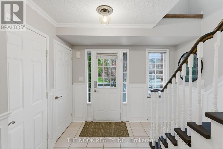 Property Photo:  1651 Woodgate Trail  ON L1G 8B5 