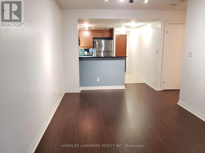 Property Photo:  300 Bloor Street East 912  ON M4W 3S2 