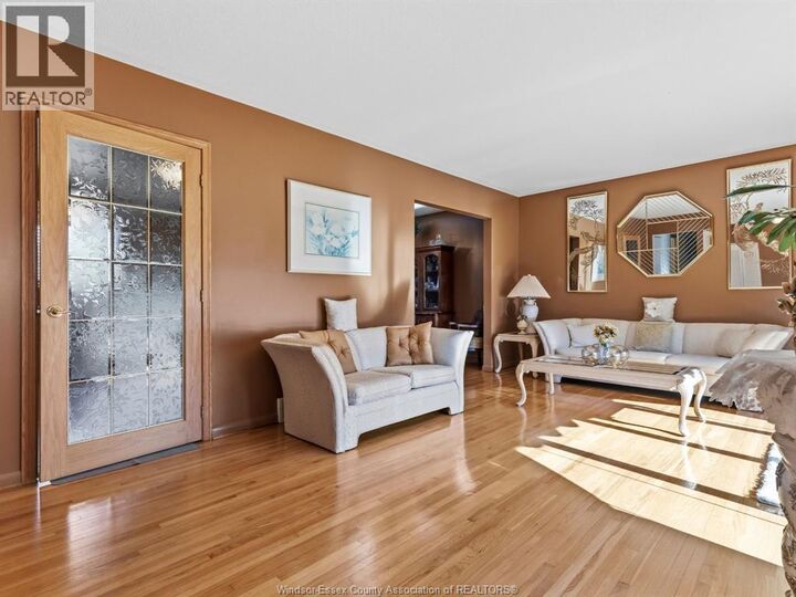 Property Photo: 97 Wilkinson Court ON N9V 2J3