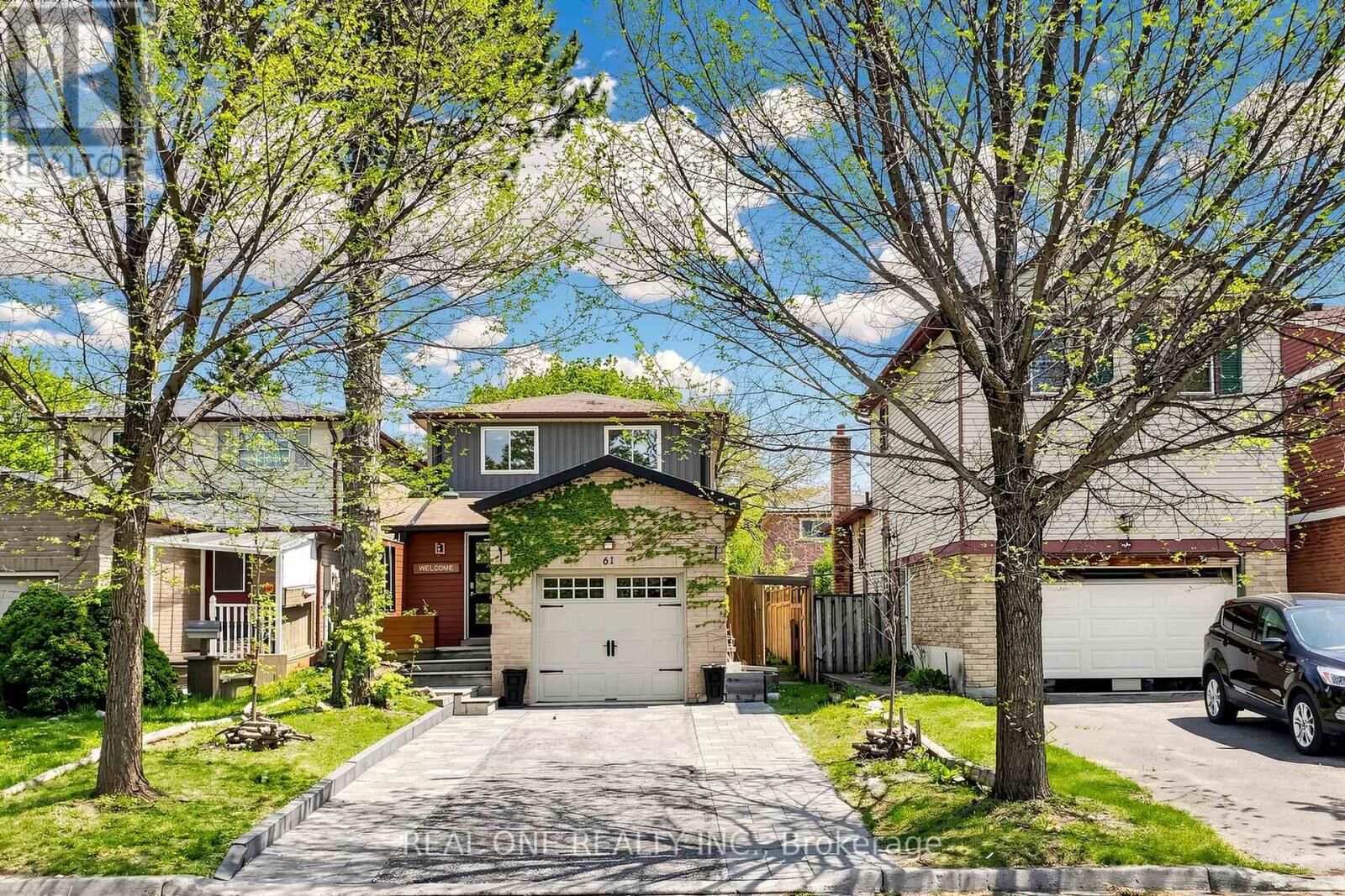 Property Photo: 61 Marlow Crescent ON L3R 4P4