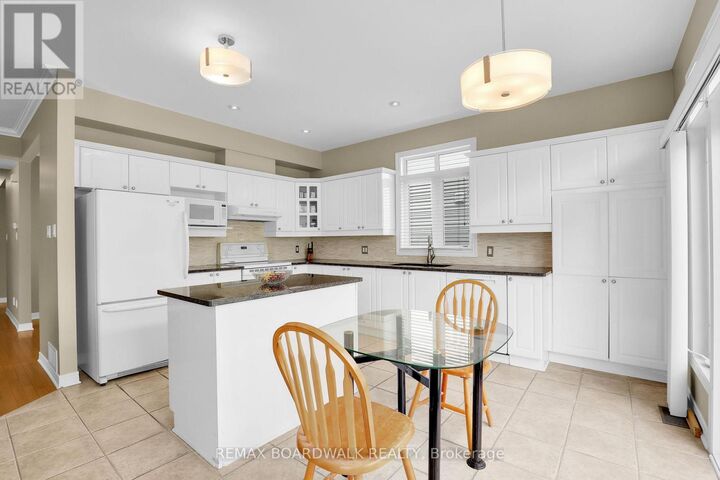 Property Photo:  82 Upney Drive  ON K2J 5G6 