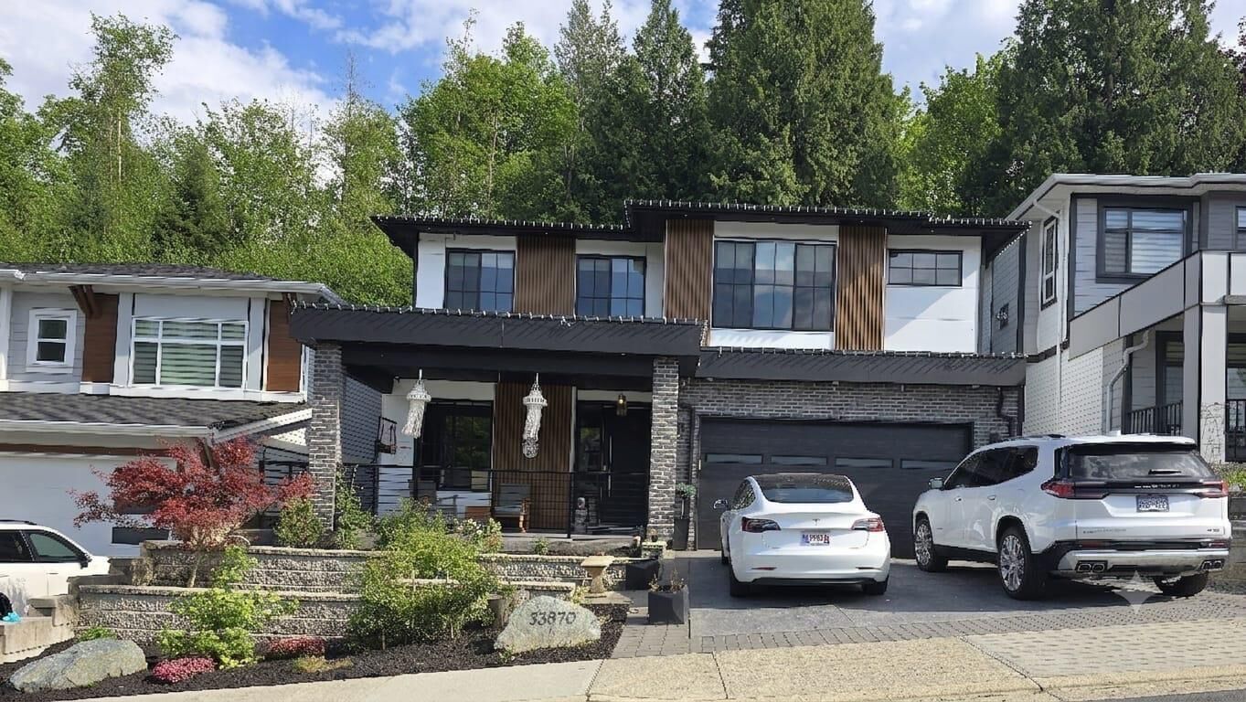 Property Photo:  33970 Tooley Place  BC V2V 0G5 