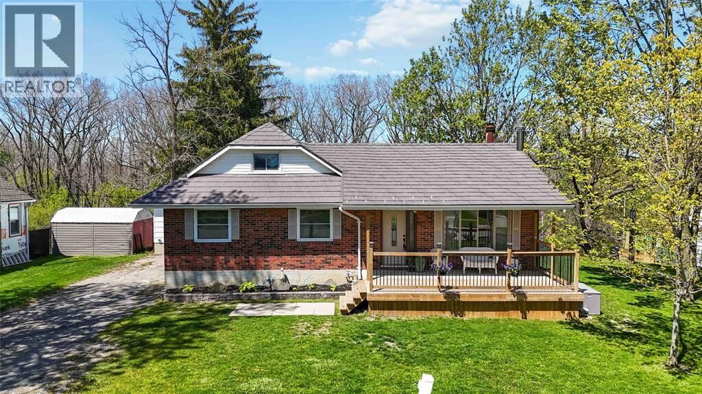 Property Photo:  2346 Sydenham Avenue  ON N0N 1B0 