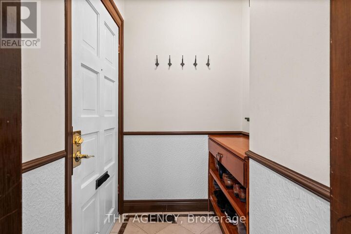 Property Photo:  111 Seaton Street  ON M5A 2T2 