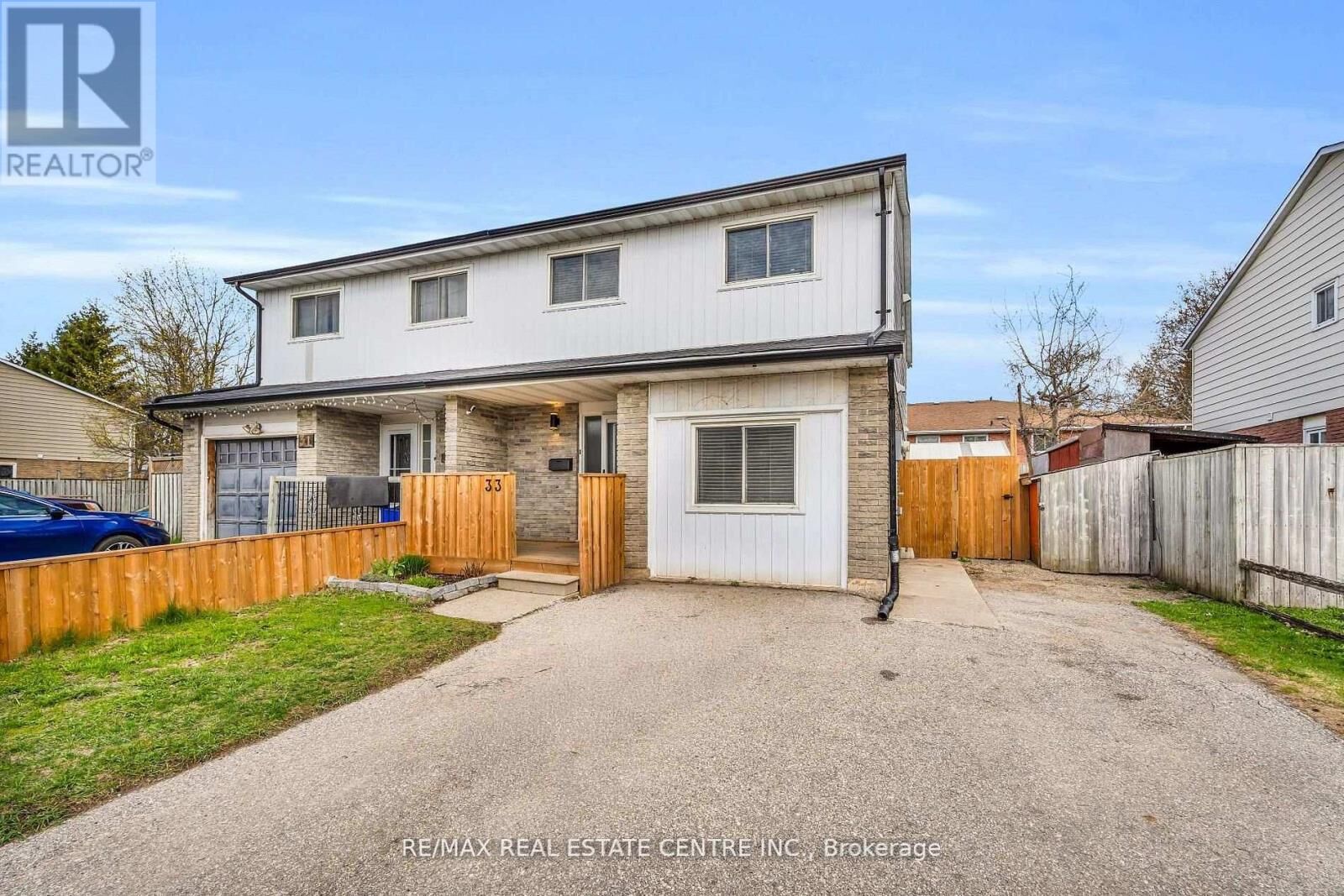Property Photo:  33 Fourth Avenue  ON L9W 3S7 