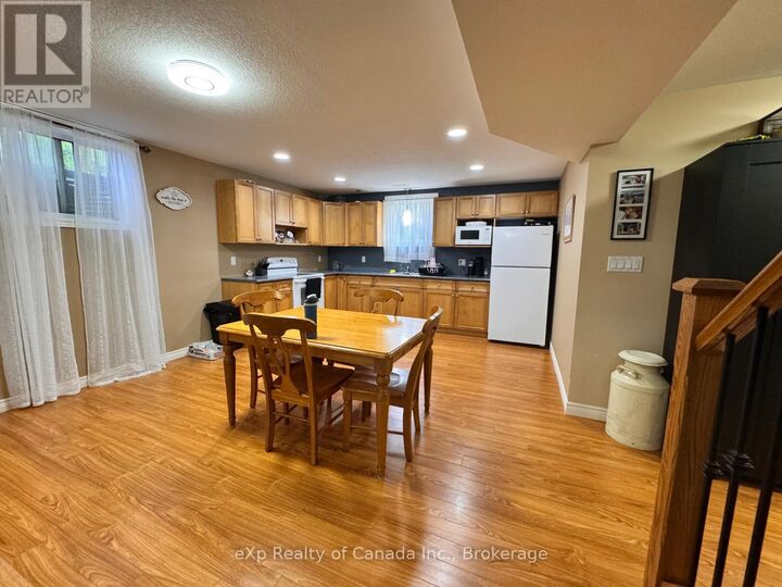 Property Photo: 2 Owen Street ON N5C 4H3