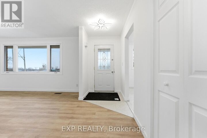 Property Photo: 696 Whites Road ON K8V 5P8