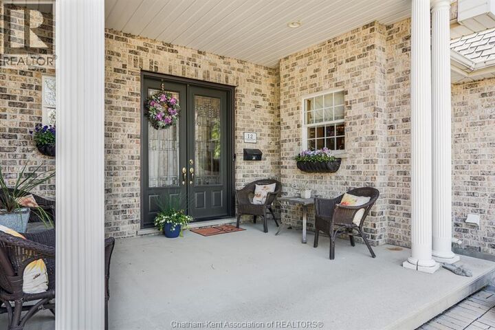 Property Photo:  12 Aspen Close  ON N7L 5M1 