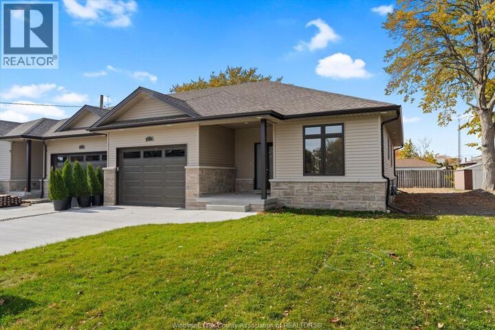 Property Photo:  332 Victoria Avenue  ON N9V 1M5 