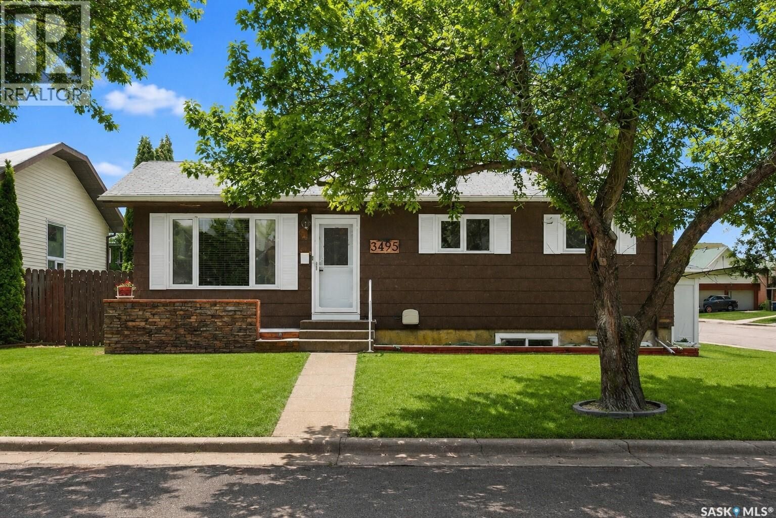 Property Photo:  3495 Eagle Crescent  SK S6V 7W9 