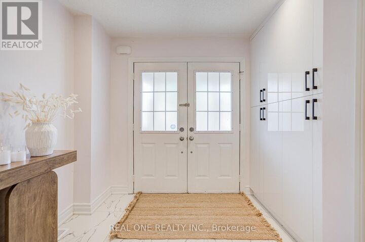 Property Photo:  111 Viscount Drive  ON L6C 2P3 