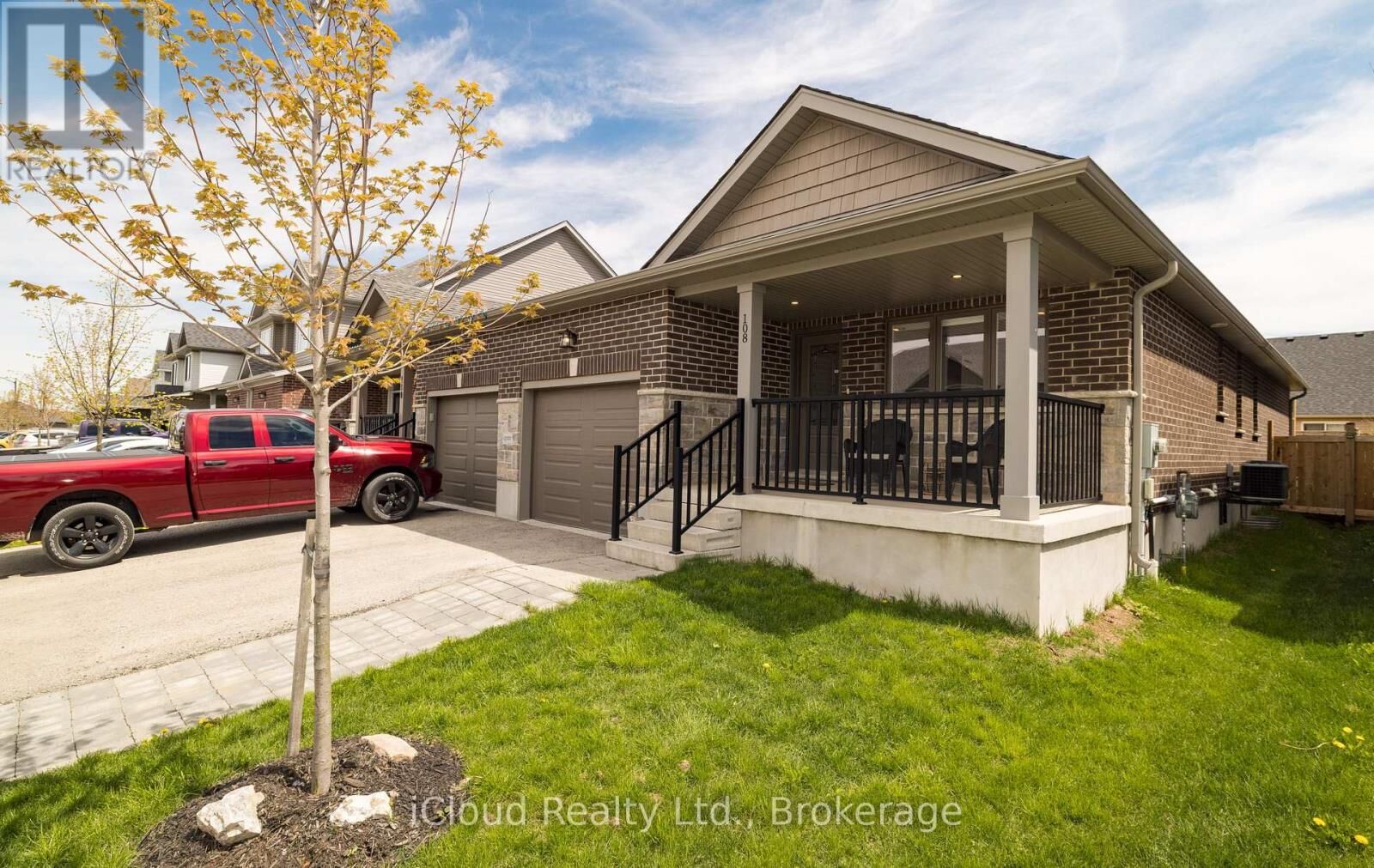 Property Photo: 108 Stephenson Way ON N0G 2P0