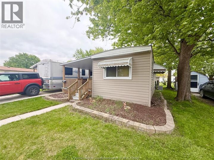 Property Photo:  117 Steven Court  ON N8M 2A2 