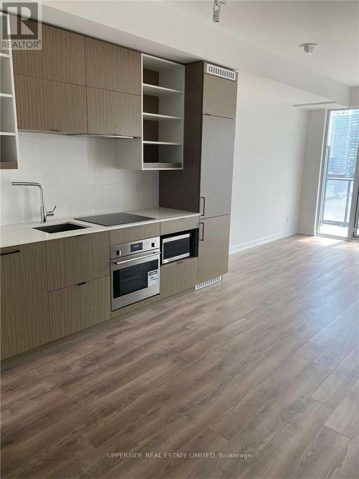Property Photo:  20 Edward Street 1806  ON M5G 1C9 