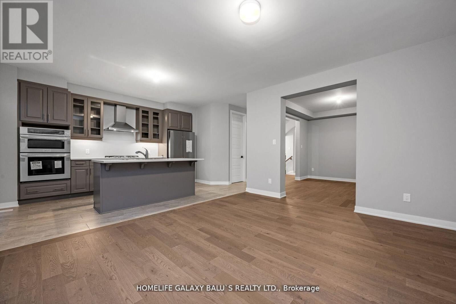 Property Photo:  308 Crossway Terrace  ON K2S 2Y8 