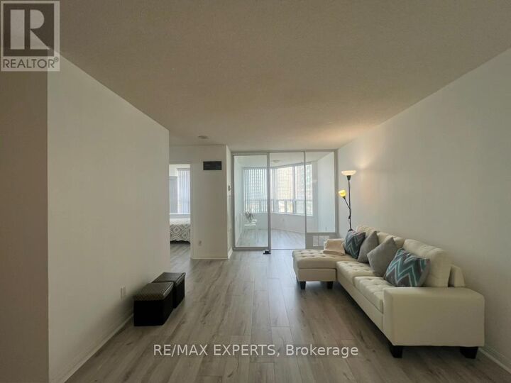 Property Photo:  88 Corporate Drive 819  ON M1H 3G6 