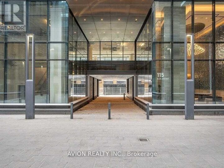 Property Photo:  115 Blue Jays Way 906  ON M5V 0N4 
