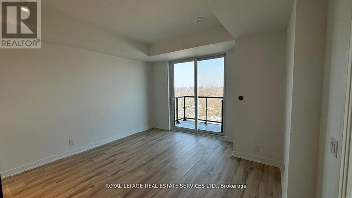 Property Photo: 1660 Bloor Street West 401 ON M6P 0C6