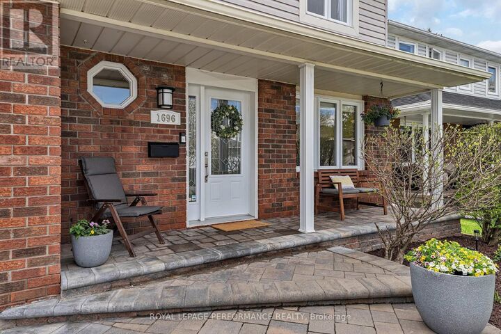 Property Photo:  1696 Tache Way  ON K4A 2T3 