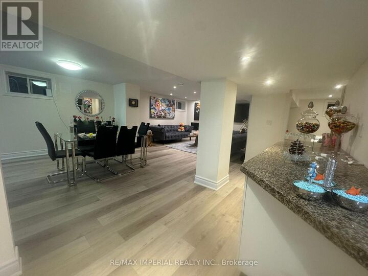 Property Photo:  446 Palmer Avenue  ON L4C 1R1 