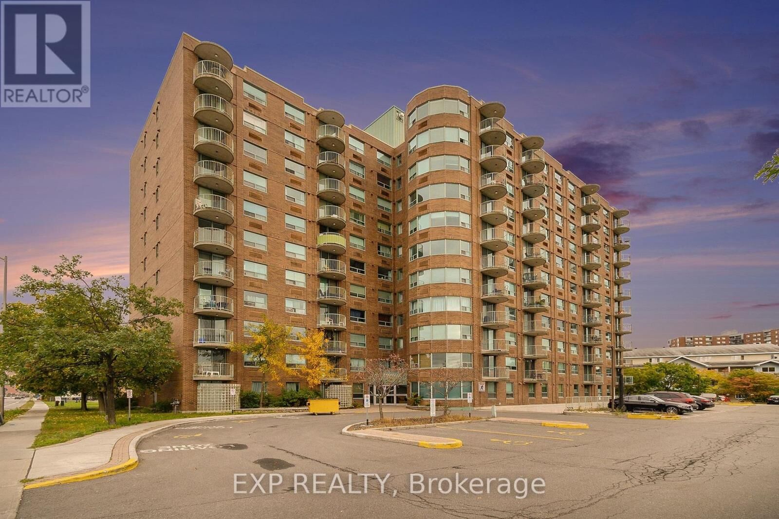 Property Photo:  1440 Heron Road 312  ON K1V 0X2 