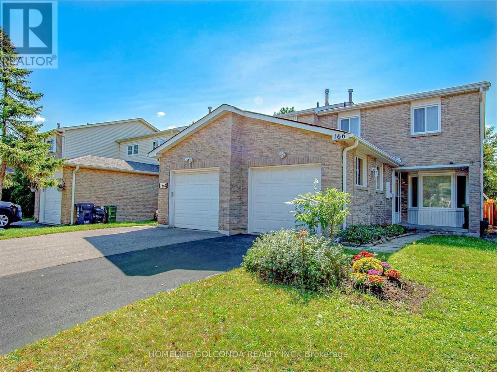 Property Photo: 166 Placentia Boulevard ON M1S 4H1