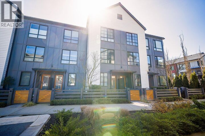 Property Photo:  1321 Halyard Place  BC V8B 2A1 