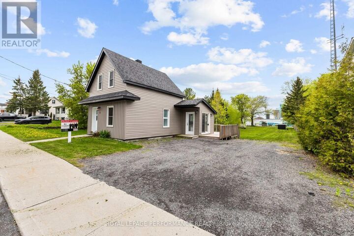 Property Photo:  6 Spring Street  ON K0C 1T0 